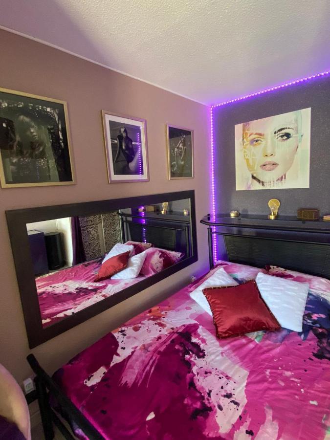 אגדה Purple Secret Naturiste מראה חיצוני תמונה