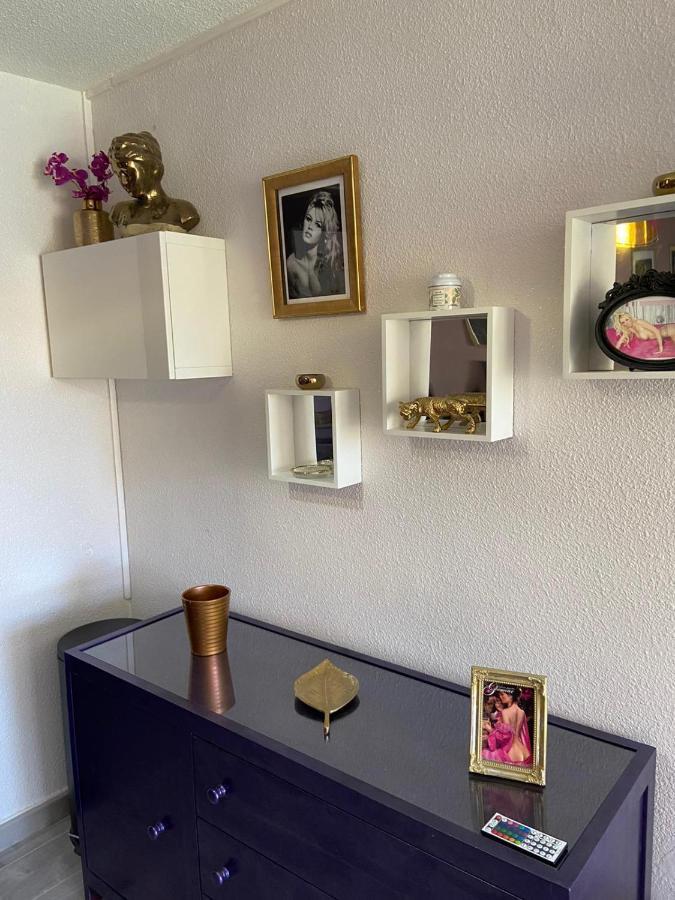 אגדה Purple Secret Naturiste מראה חיצוני תמונה